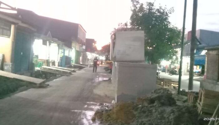 Tanpa Papan Proyek dan Banyak Kerusakan, Pembangunan U-Ditch Mustika Tuai Protes Warga