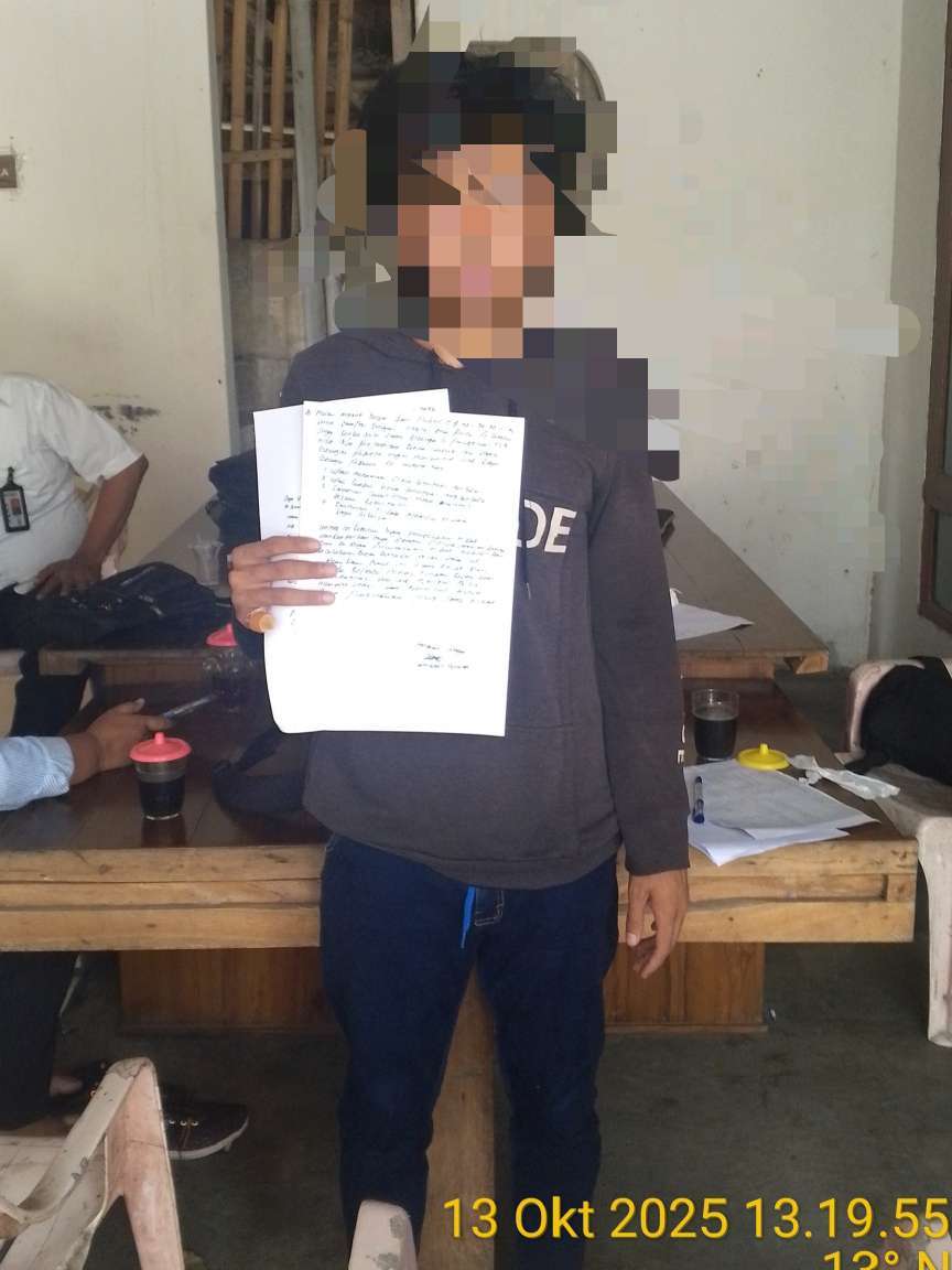 foto: korban Mohamad Rusman saat membuat Pengaduan di UPTD Pengawasan Ketenaga kerjaan Dinas Tenaga Kerja dan Transmigrasi Provinsi Banten Wilayah Kabupaten Tangerang.