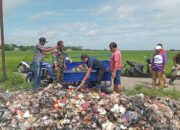 Pemdes Renged Bersama Warga Gelar Jumat Bersih, Wujudkan Lingkungan Sehat dan Asri