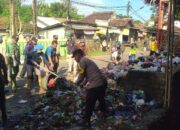 Menindaklanjuti arahan Presiden RI, Kapolsek Kresek bersama Forkopimcam Kresek laksanakan giat Kerja Bakti