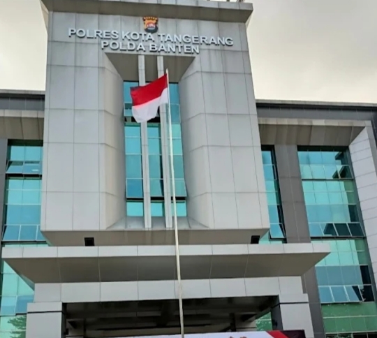 Foto: Kantor Polresta Tangerang, tempat laporan dugaan tindak kekerasan tengah diproses oleh penyidik.