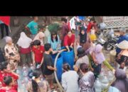 Bantu atasi Kekeringan Warga Cakung, Serang Timur bareng Komunitas Sehati Kirim 16000 Liter Air Bersih