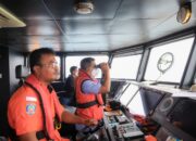 Gubernur Banten Andra Soni Ikut Langsung Pencarian 5 Jurnalis Bersama Tim SAR di di Selat Sunda